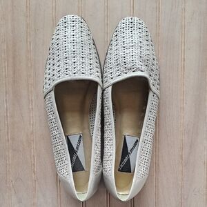 Mootsies Tootsies Leather Subway Wheat Color Woven Flats Cut Out Loafers